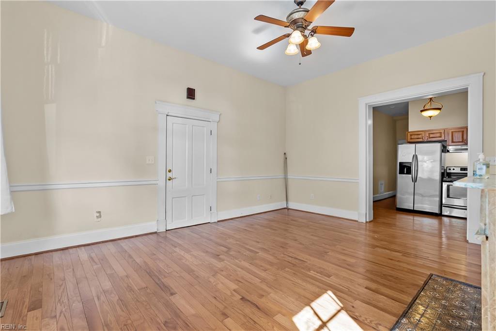 403 Dinwiddie St Property Photo 5