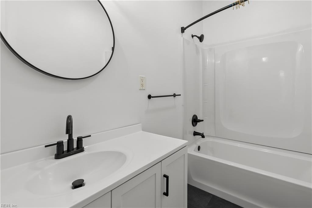 403 Dinwiddie St Property Photo 20