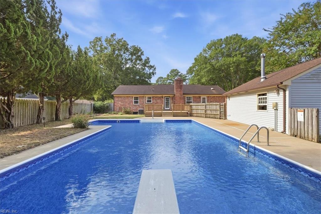 349 Bartell Dr Property Photo 4