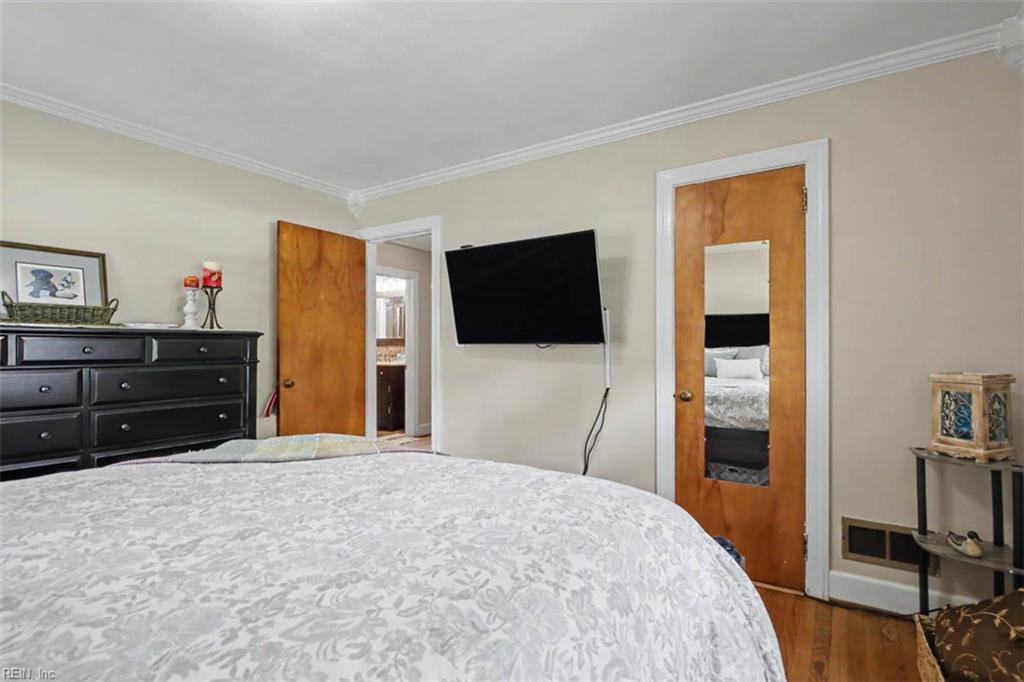 227 Sir Oliver Rd Property Photo 29