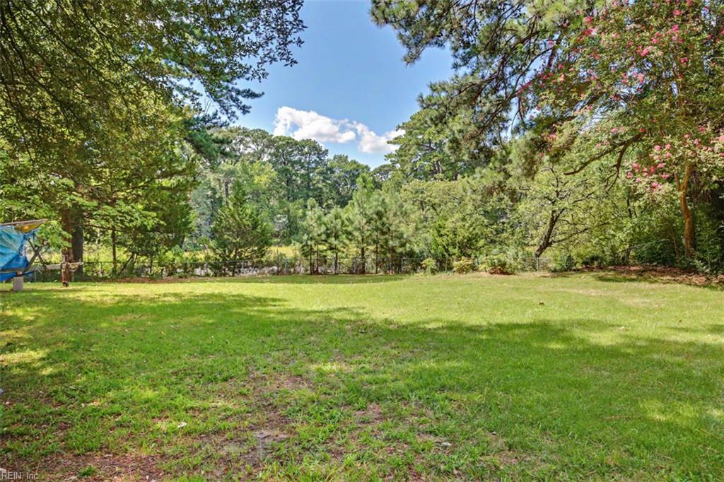 227 Sir Oliver Rd Property Photo 40