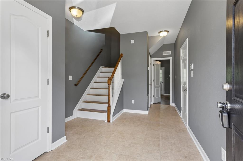 404 Prosperity Ct Property Photo 2