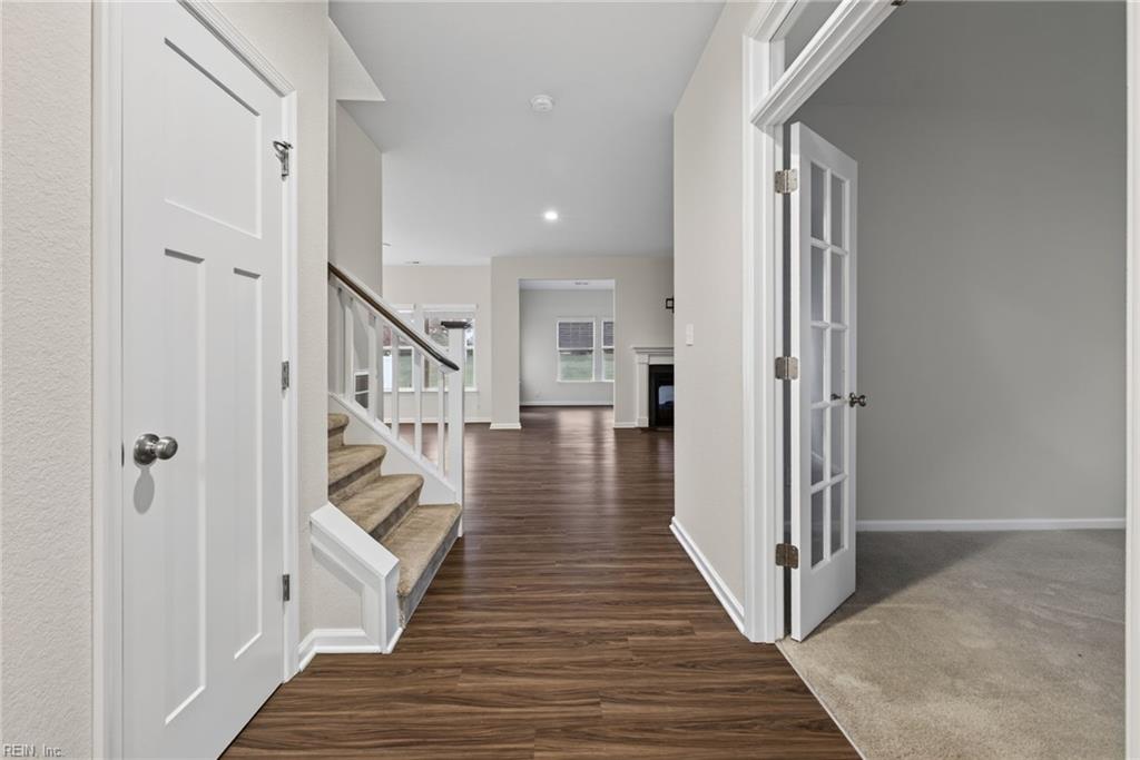 136 Meridian Pl Property Photo 3