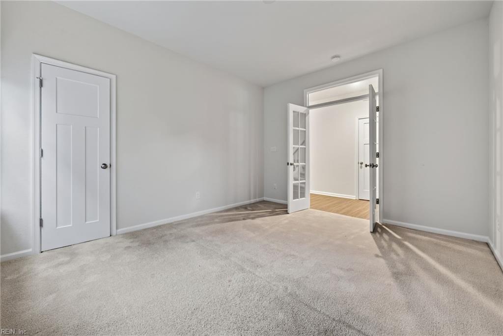 136 Meridian Pl Property Photo 7