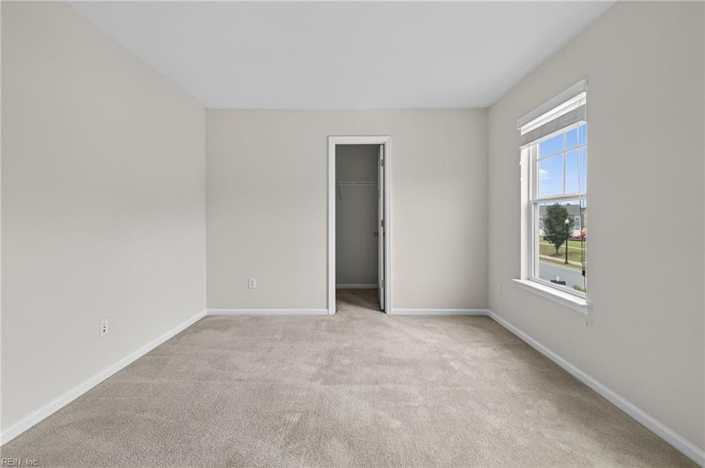 136 Meridian Pl Property Photo 33