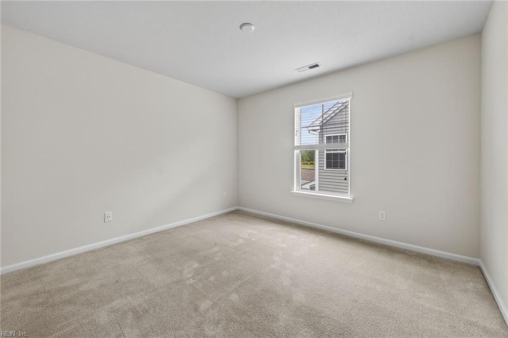 136 Meridian Pl Property Photo 36