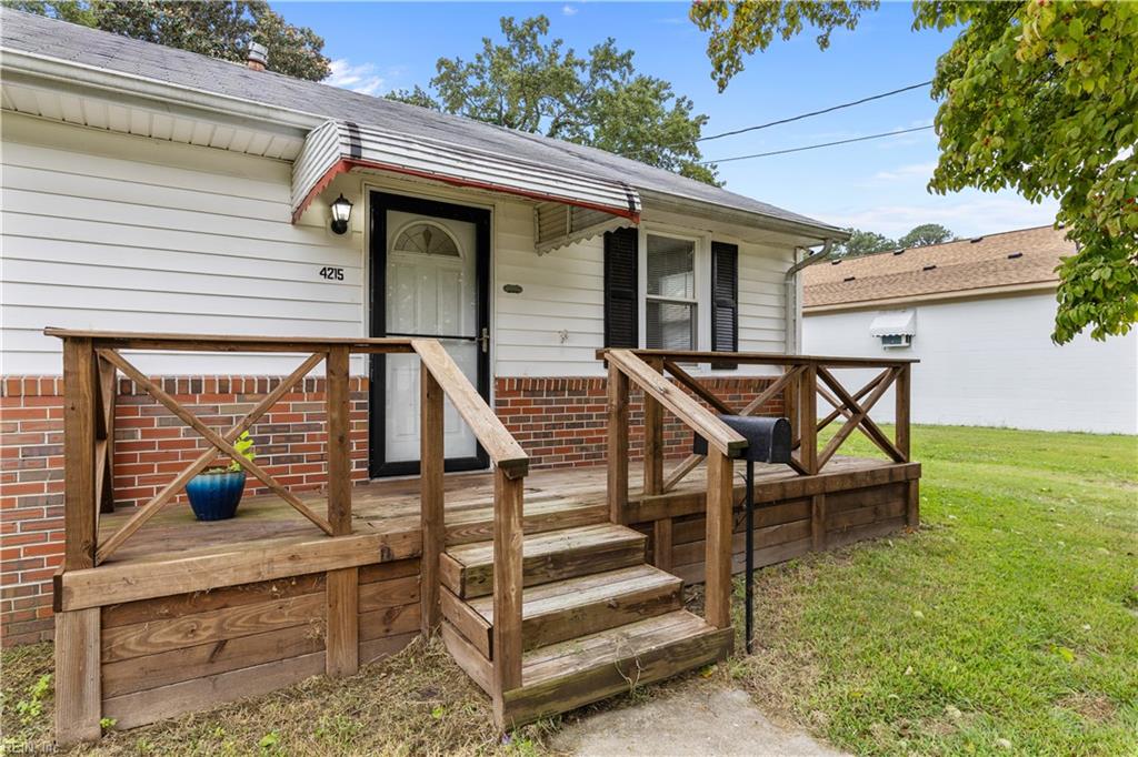 4215 Bart St Property Photo 5