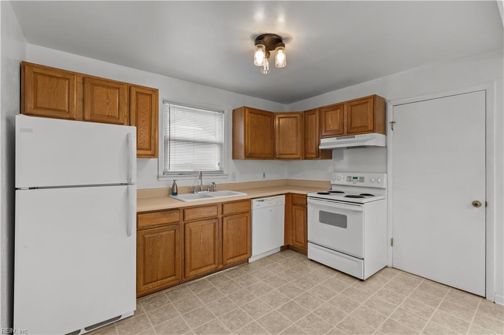 4215 Bart St Property Photo 13
