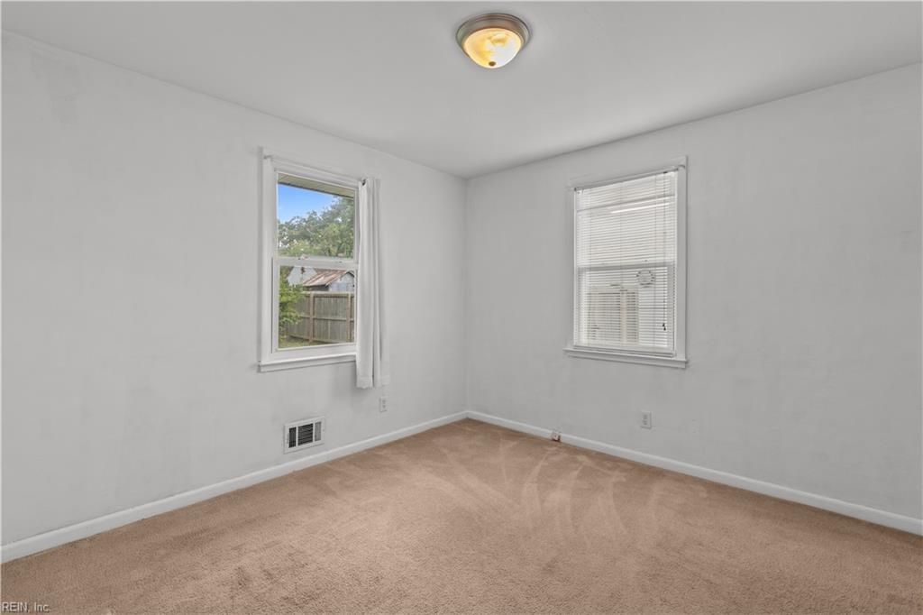 4215 Bart St Property Photo 17