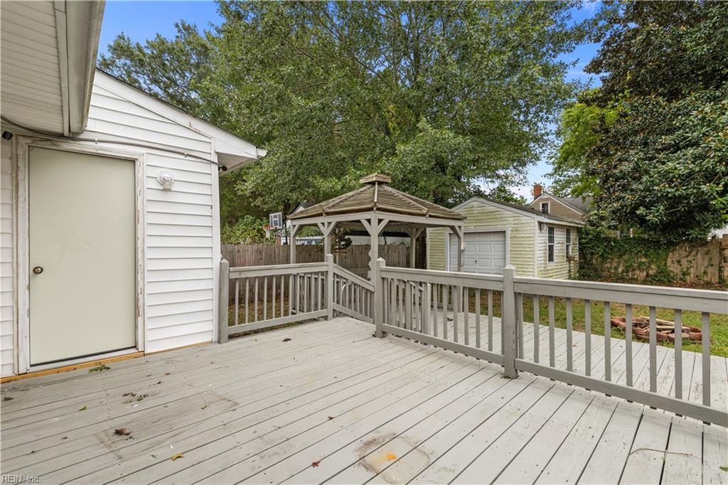 4215 Bart St Property Photo 25