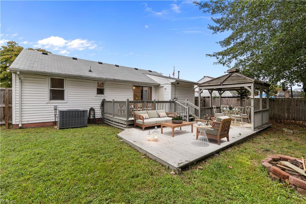 4215 Bart St Property Photo 31