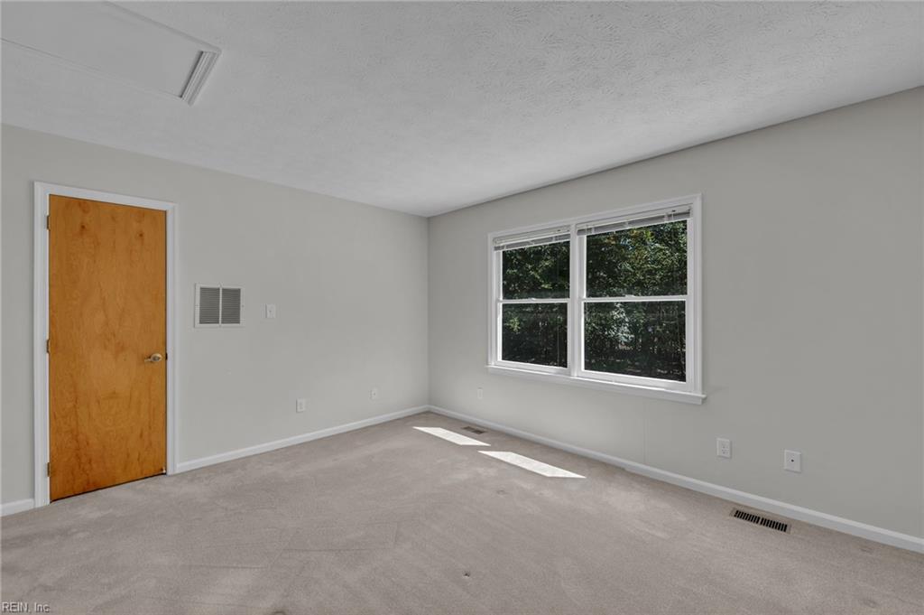 106 Englewood Dr Property Photo 31