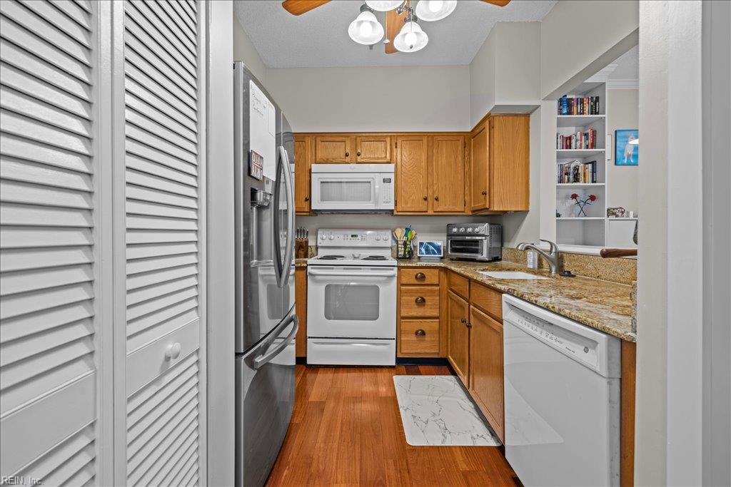 300 Yarmouth St Property Photo 19