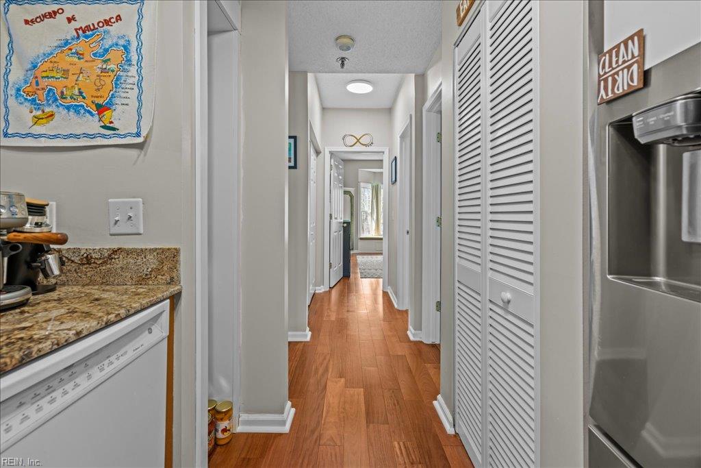 300 Yarmouth St Property Photo 21