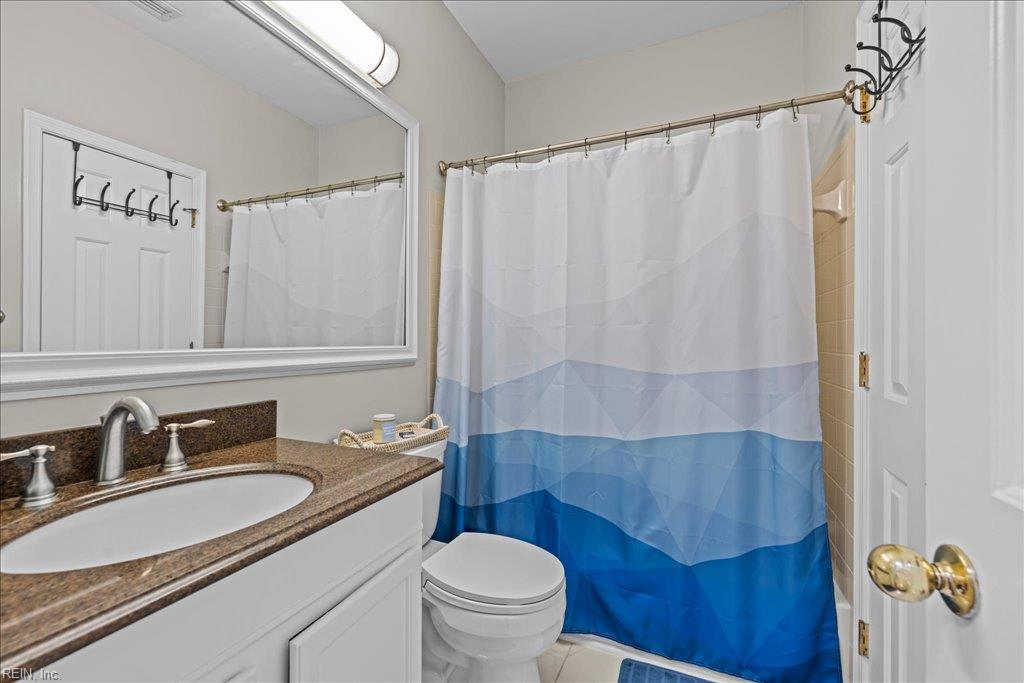 300 Yarmouth St Property Photo 23