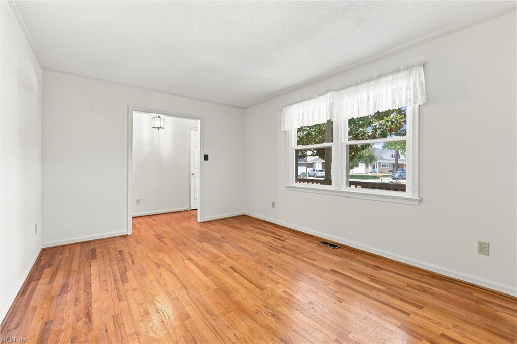 3 Wendell Cir Property Photo 3