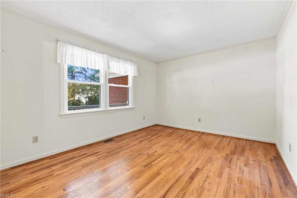 3 Wendell Cir Property Photo 5