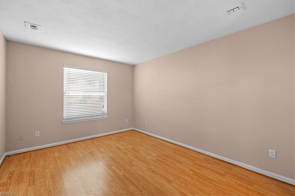 414 9th St Property Photo 11