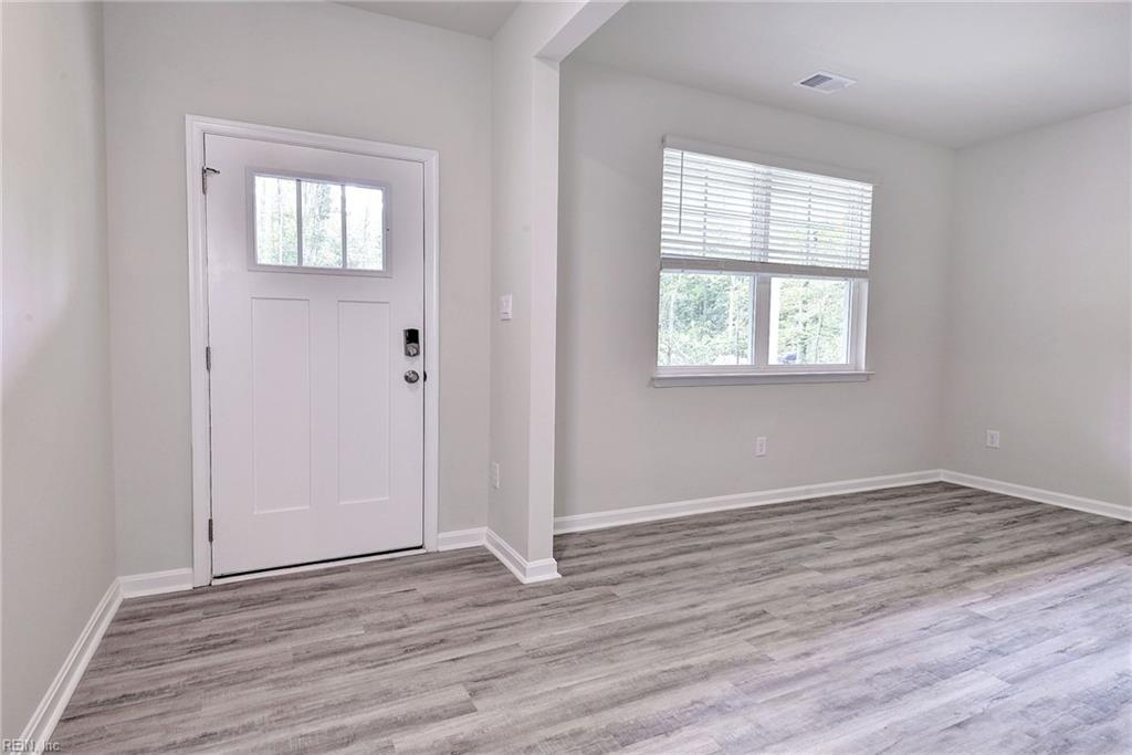 7611 Patriots Way Property Photo 5