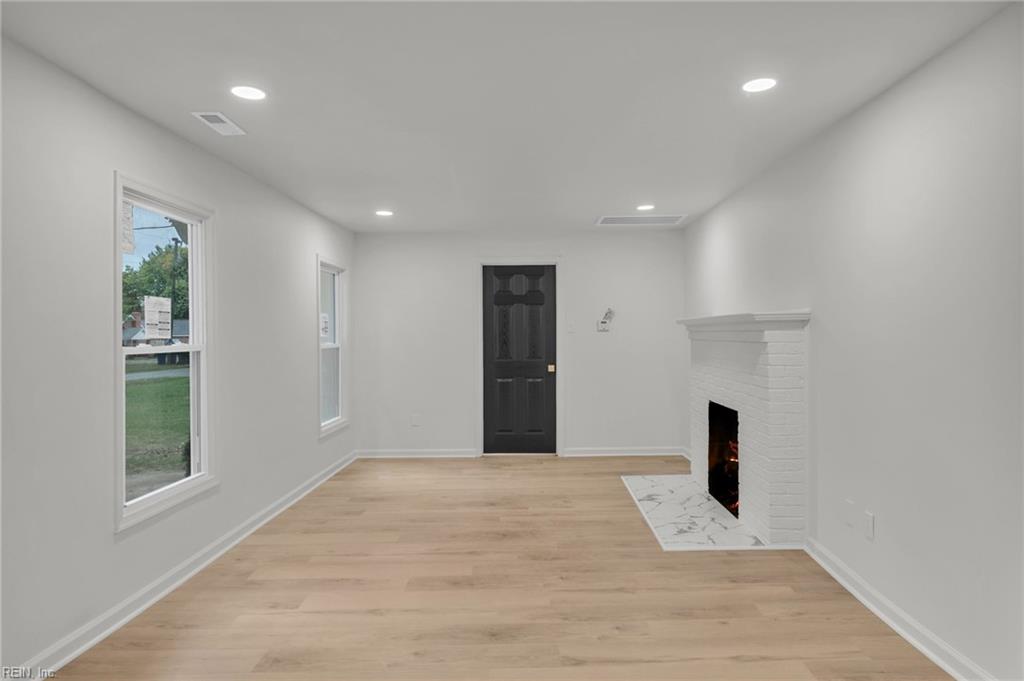5902 Old Ave Property Photo 4