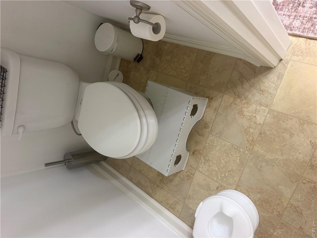 2176 Humphreys Dr Property Photo 23