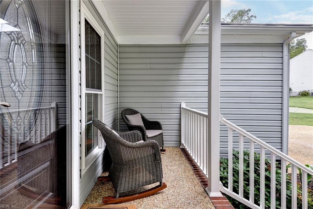 108 Candlestick Pl Property Photo 4