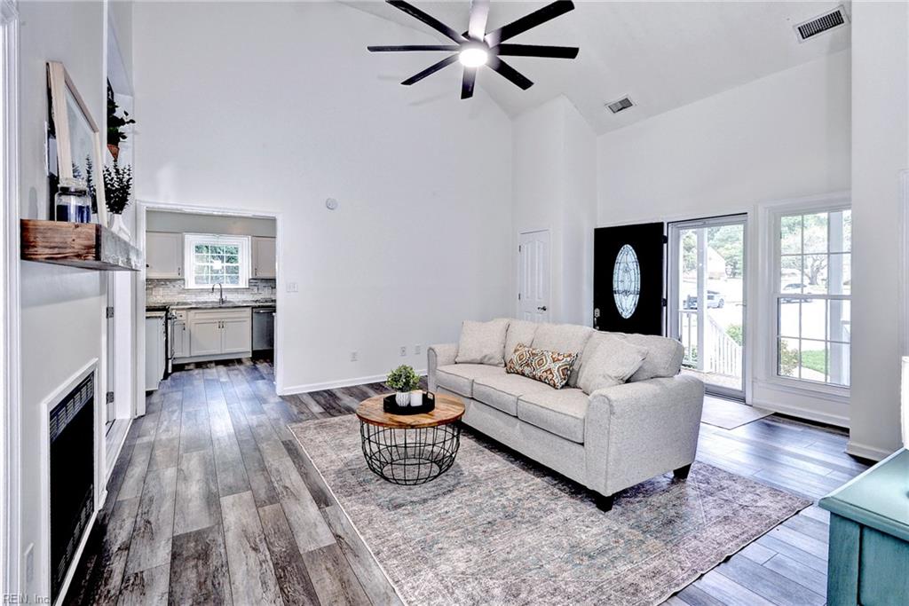 108 Candlestick Pl Property Photo 6
