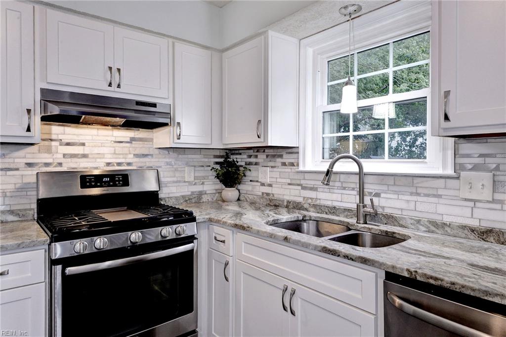 108 Candlestick Pl Property Photo 13