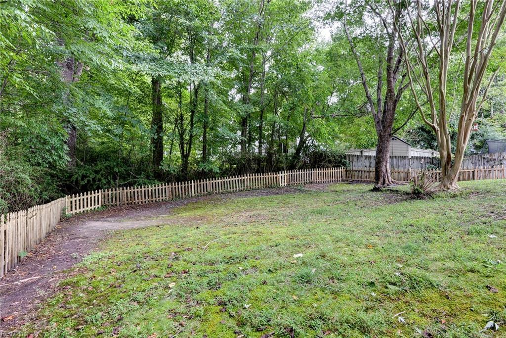 108 Candlestick Pl Property Photo 32