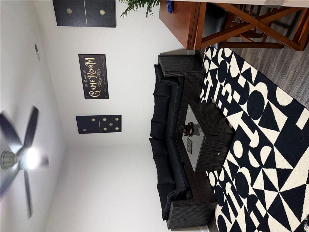 5751 Chaucer Dr Property Photo 32