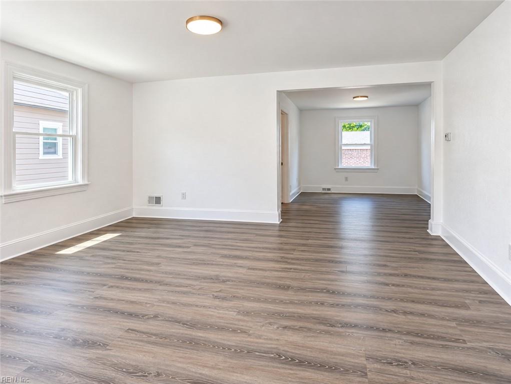 2630 Woodland Ave Property Photo 5