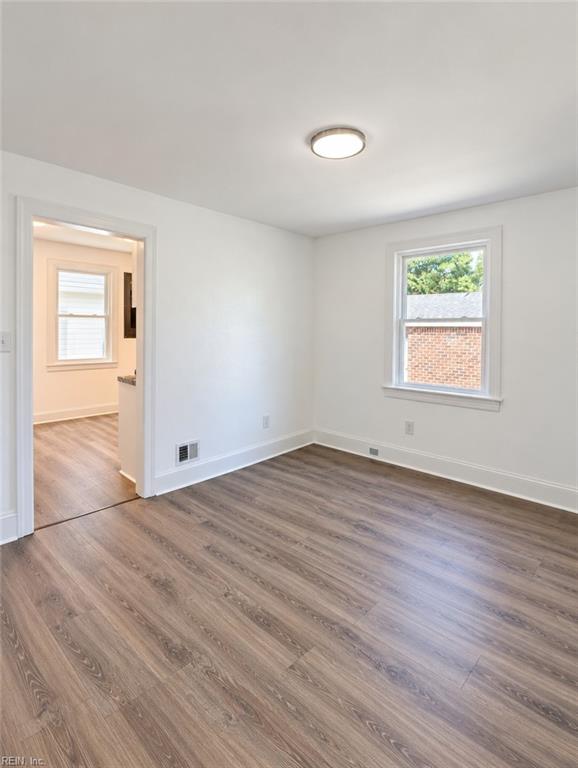 2630 Woodland Ave Property Photo 6