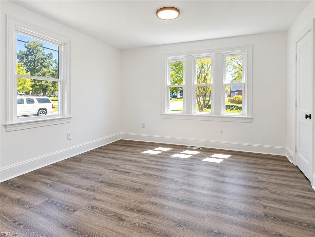 2630 Woodland Ave Property Photo 12