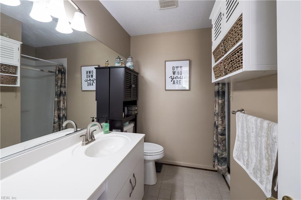 3861 Lasalle Dr Property Photo 20