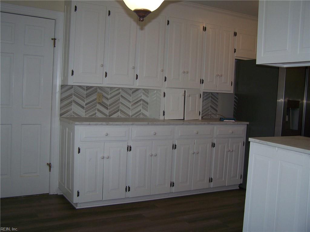 23325 Southampton Pw Property Photo 11