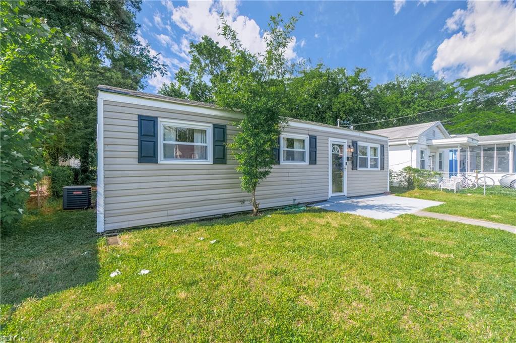 1319 W 41st St Property Photo 3