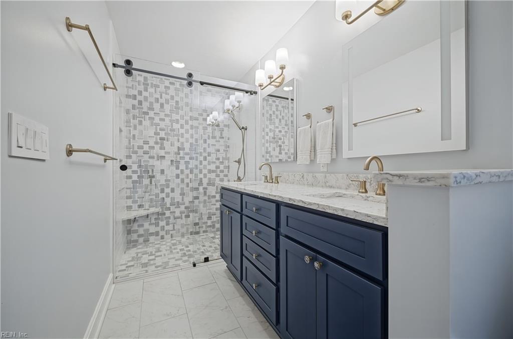 7312 Colony Point Rd Property Photo 23