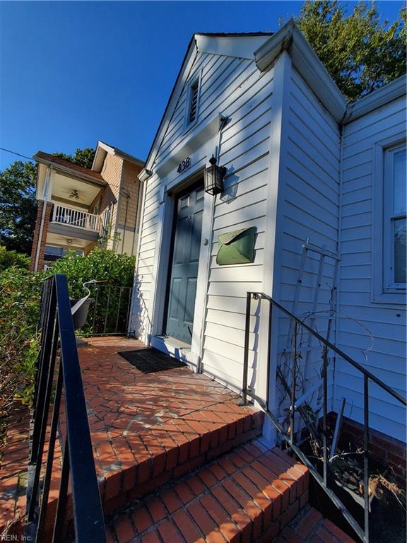 438 New York Ave Property Photo 5