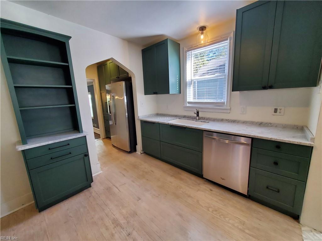 438 New York Ave Property Photo 19