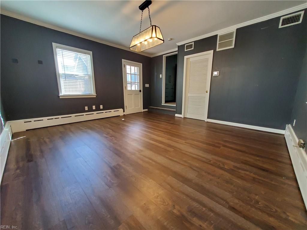 438 New York Ave Property Photo 23