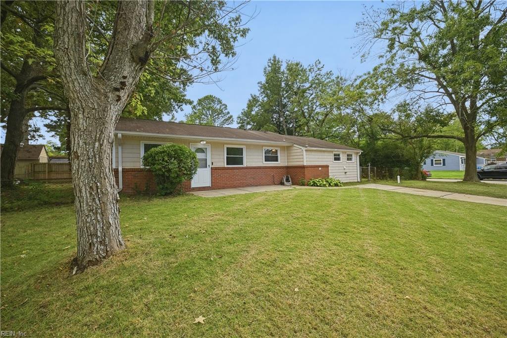 3513 Edinburgh Dr DR Property Photo 1