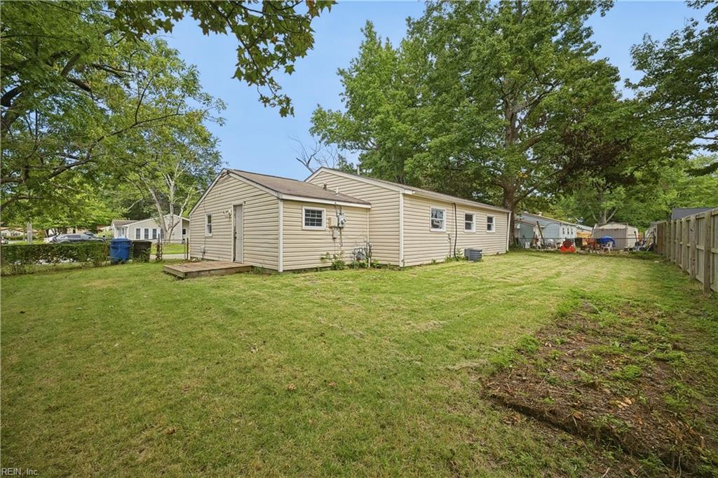 3513 Edinburgh Dr Dr Property Photo 4