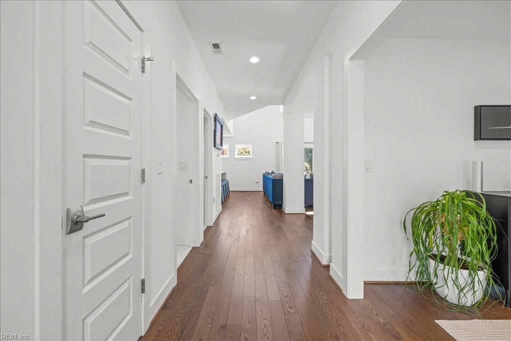 19 Brough Ln Property Photo 7