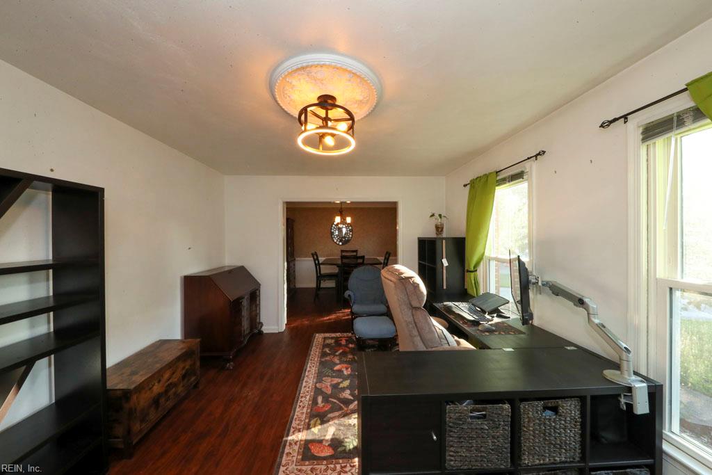 709 Caravelle Dr Property Photo 2
