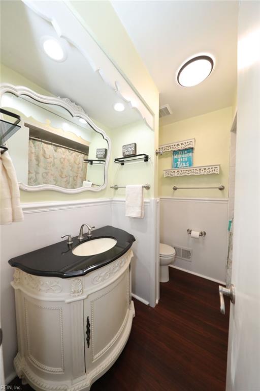 709 Caravelle Dr Property Photo 13
