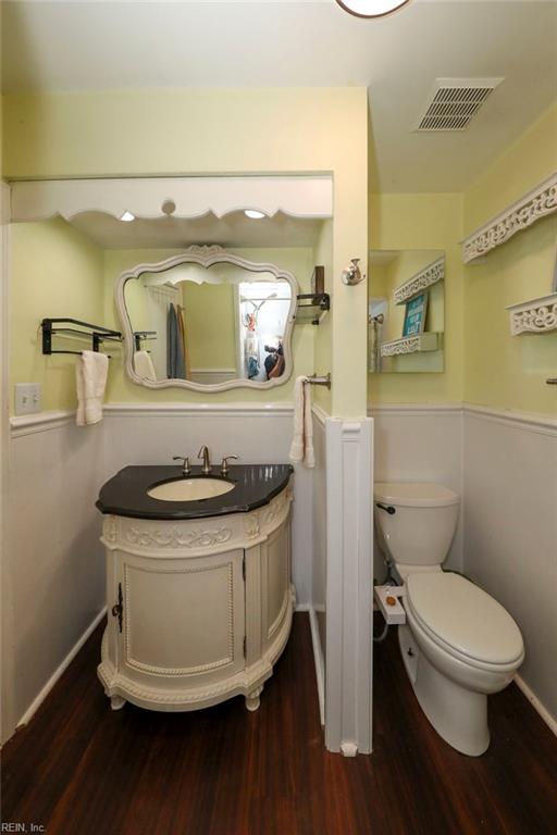 709 Caravelle Dr Property Photo 14