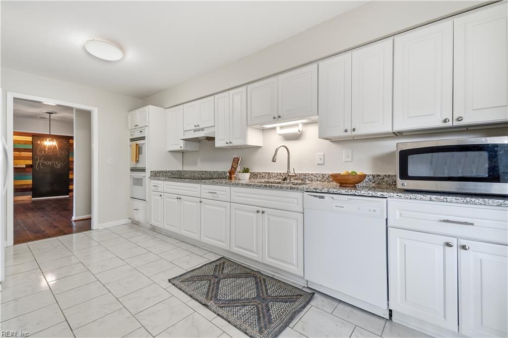 1824 Finsbury Lane Ln Property Photo 14