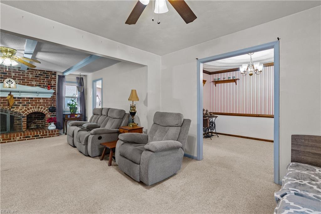 2824 Augusta Cir Property Photo 3