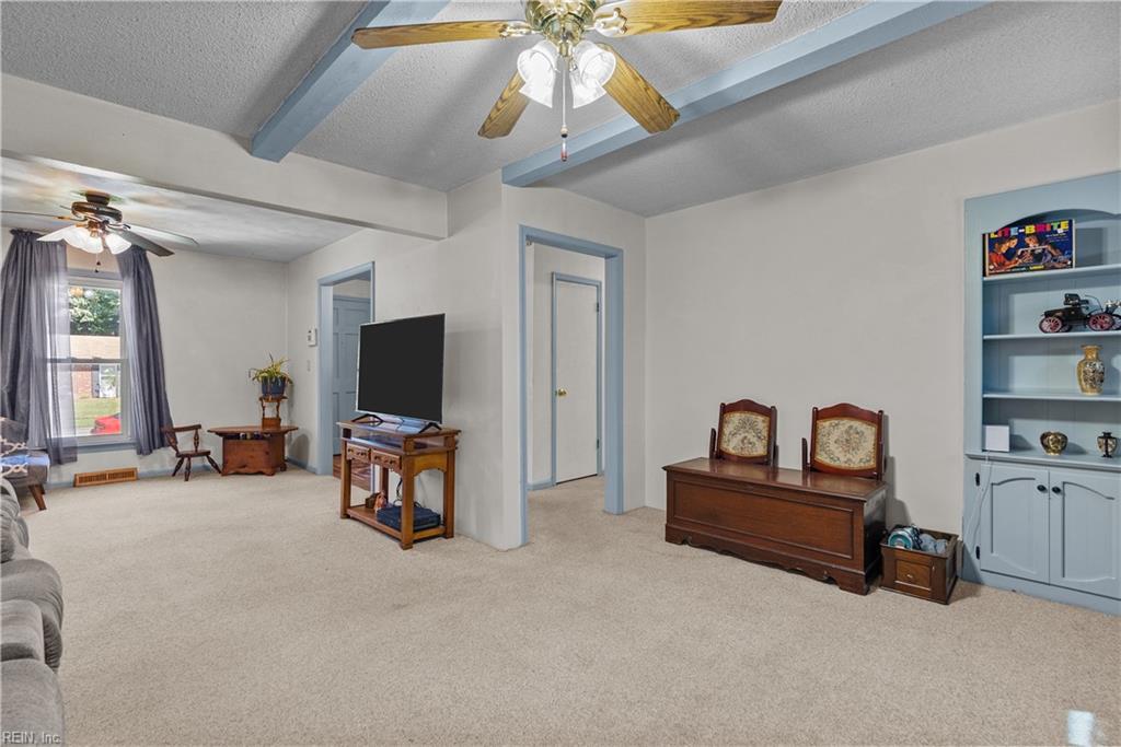 2824 Augusta Cir Property Photo 10