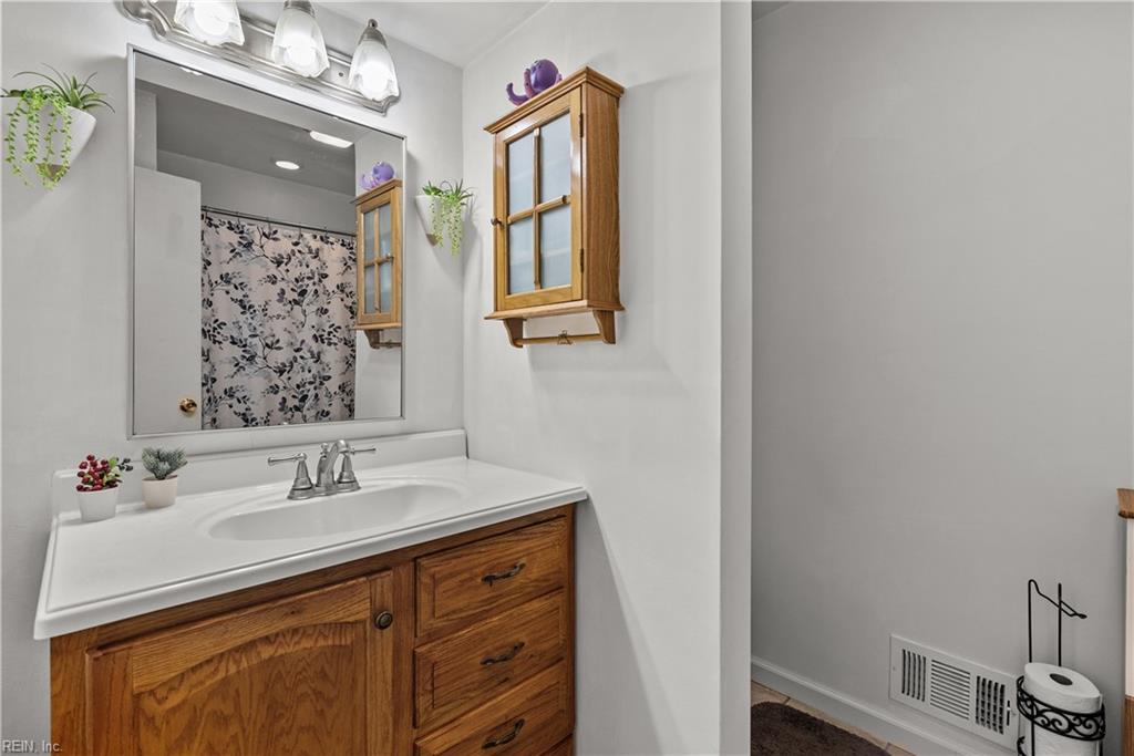 2824 Augusta Cir Property Photo 25